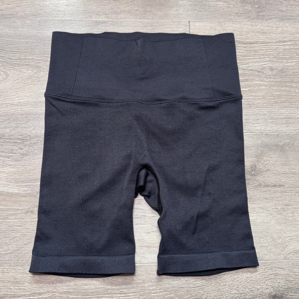 All in Motion Womens Black Seamless High Rise Bike Shorts Size Medium M